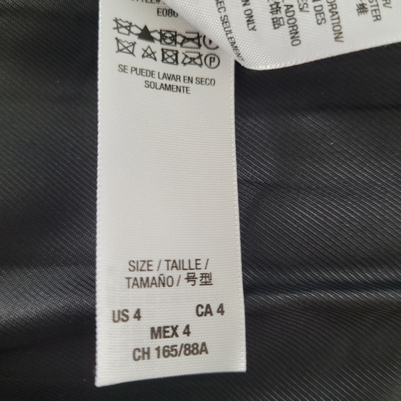 Juicy Couture Tuxedo Style Women's Blazer in Size 4 - Picture 8 of 9